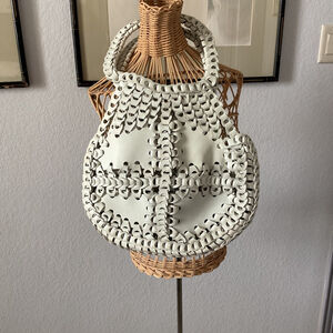 Women's Unbranded Off-White Woven Leather Shoulder Bag One Size